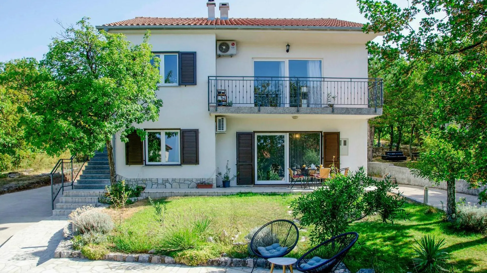 Cozy Apartment In Smrika With Kitchen Croatia